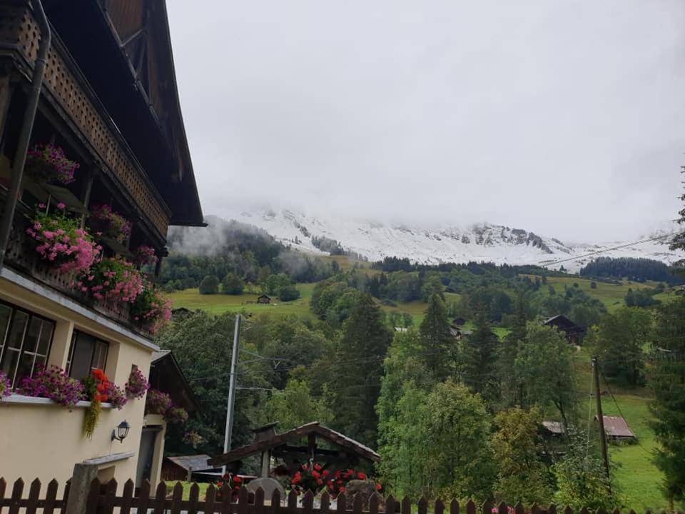 Auberge De L'Ours Vers L'Eglise Екстериор снимка
