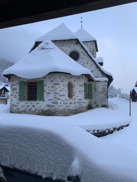 Auberge De L'Ours Vers L'Eglise Екстериор снимка